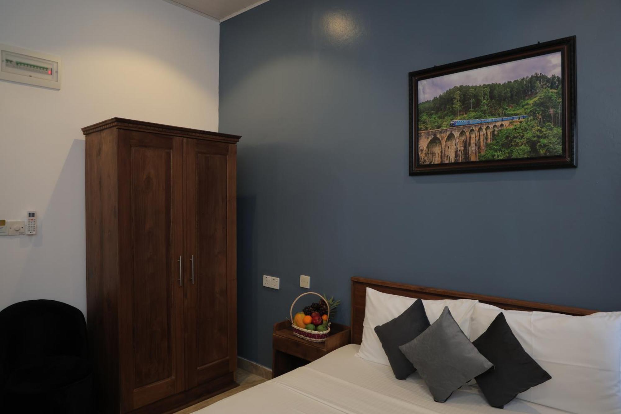 Pearl Island Inn Джафна Экстерьер фото